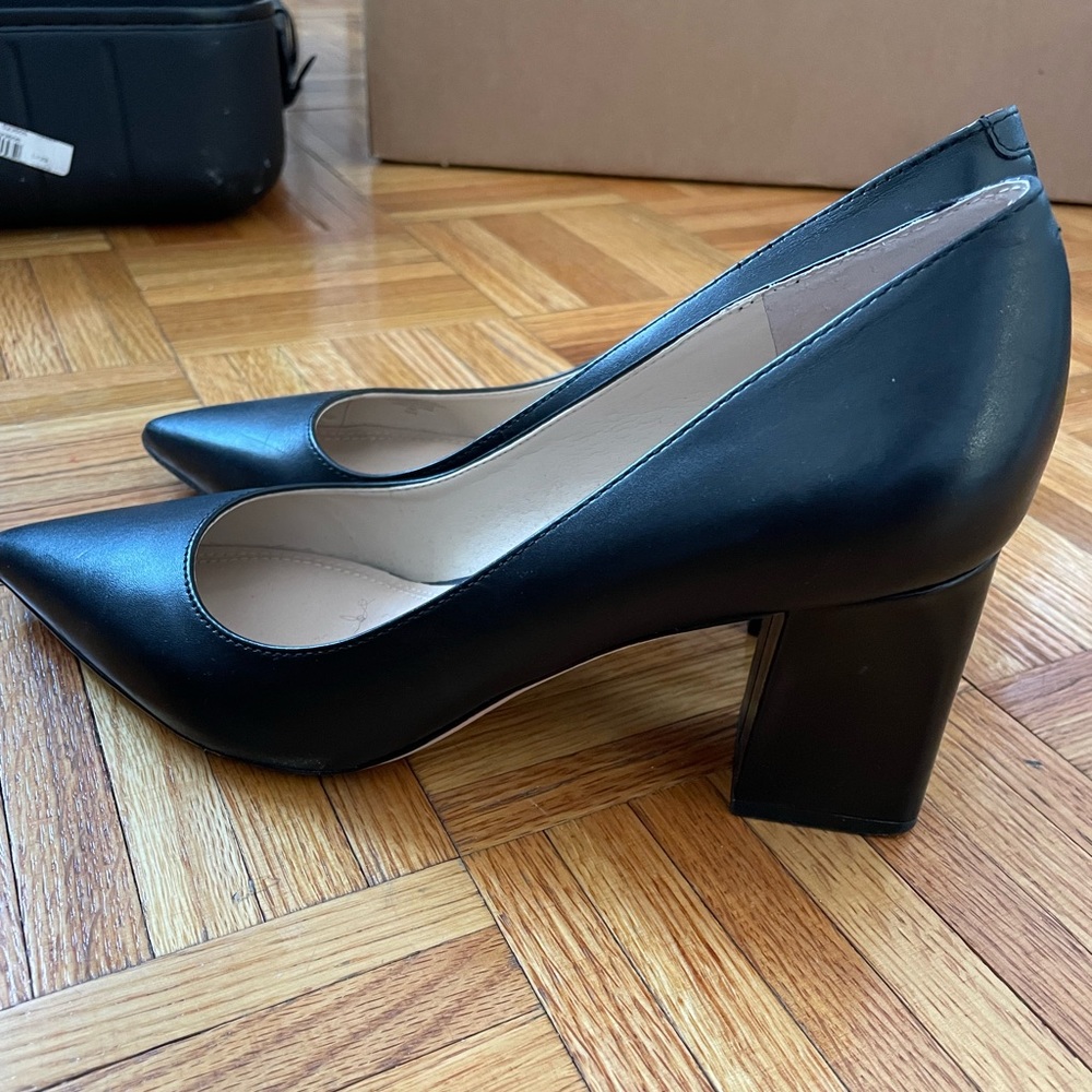 Marc Fisher heels in black 8.5